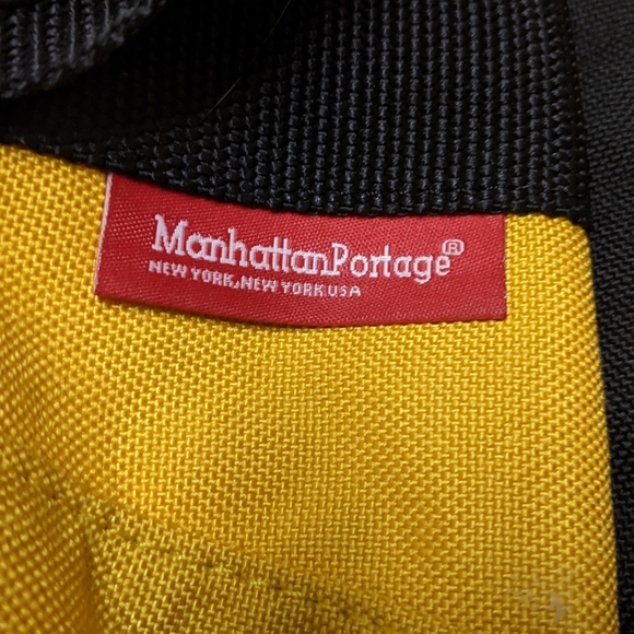 Manhattan Portage Ludlow Convertible Backpack - Picture 5 of 7